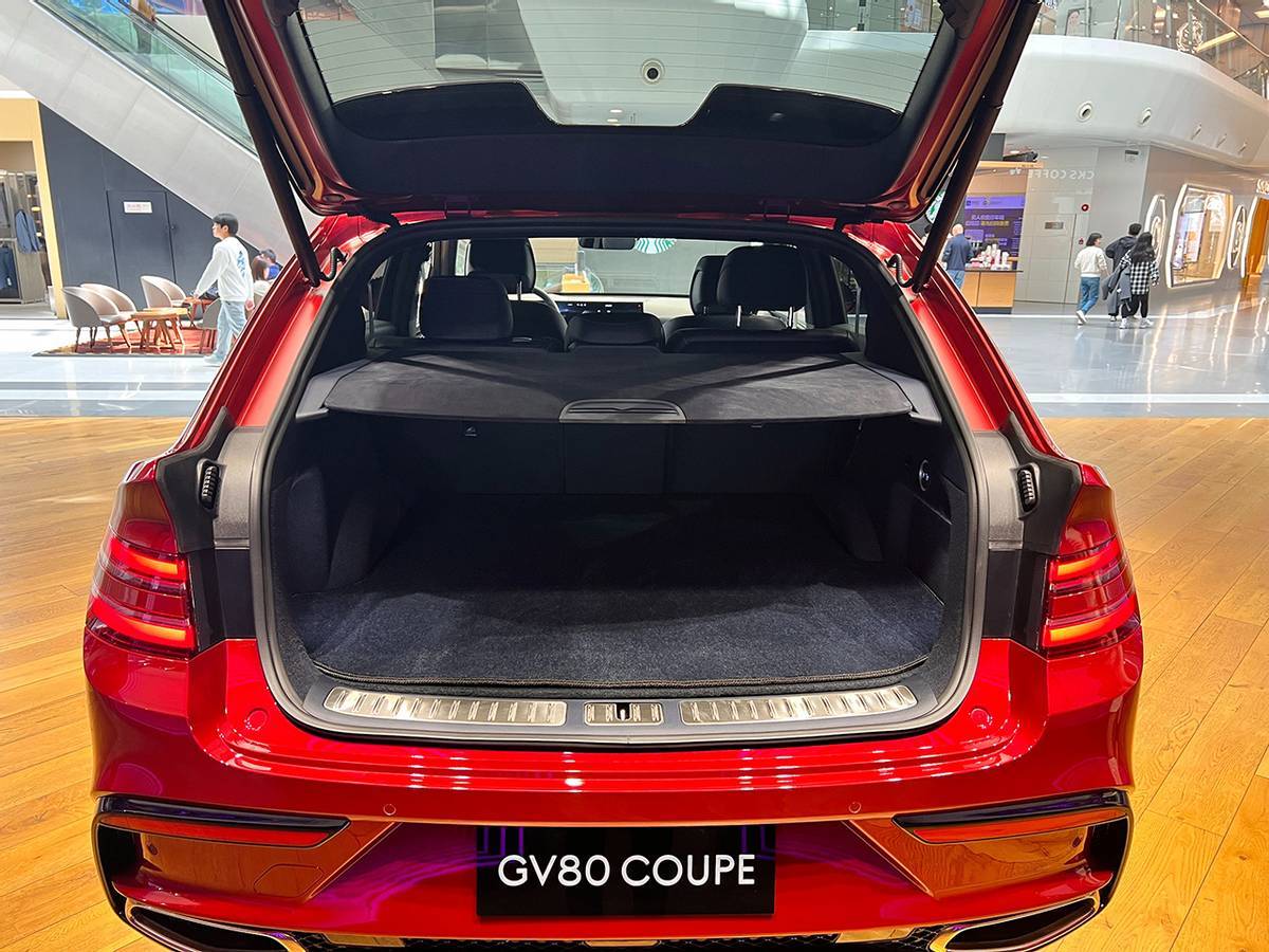 如何说服新贵们购买一台捷尼赛思?试试这款GV80轿跑