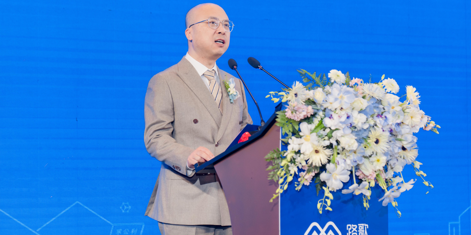 路歌冯雷谈数字化物流:动的是物流根本格局 也是动灵魂_凤凰网
