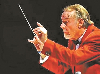 ▲埃里希·孔泽尔为普及古典音乐躹躬尽瘁