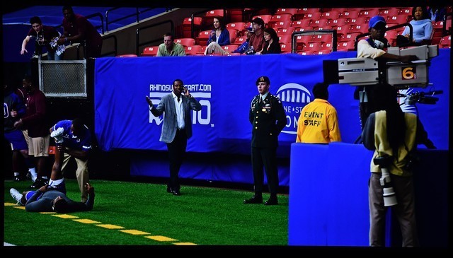 飞利浦QLED电视PQF8599体验报告:充分发掘色彩极限