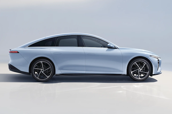 最高续航555km!东风风行星海S7纯电版上市:售11.98万起