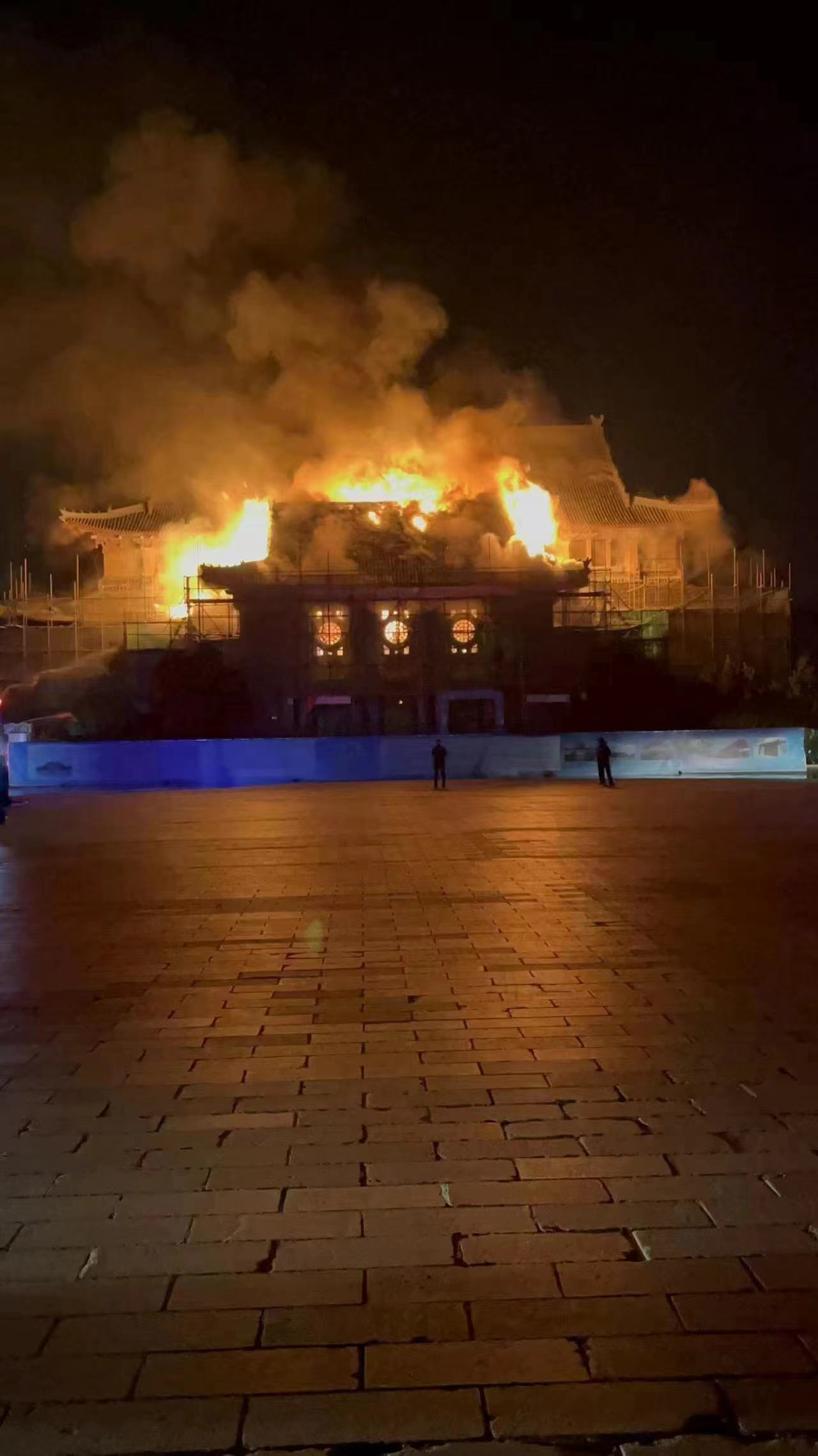 河南大学大礼堂凌晨失火，百年建筑付之一炬