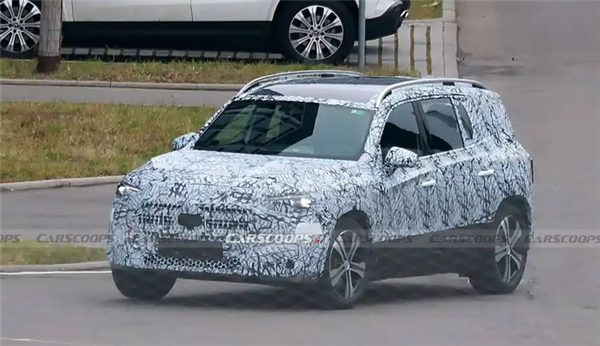 全新奔驰GLB谍照曝光:换装纯电与轻混动力能否逆转销量
