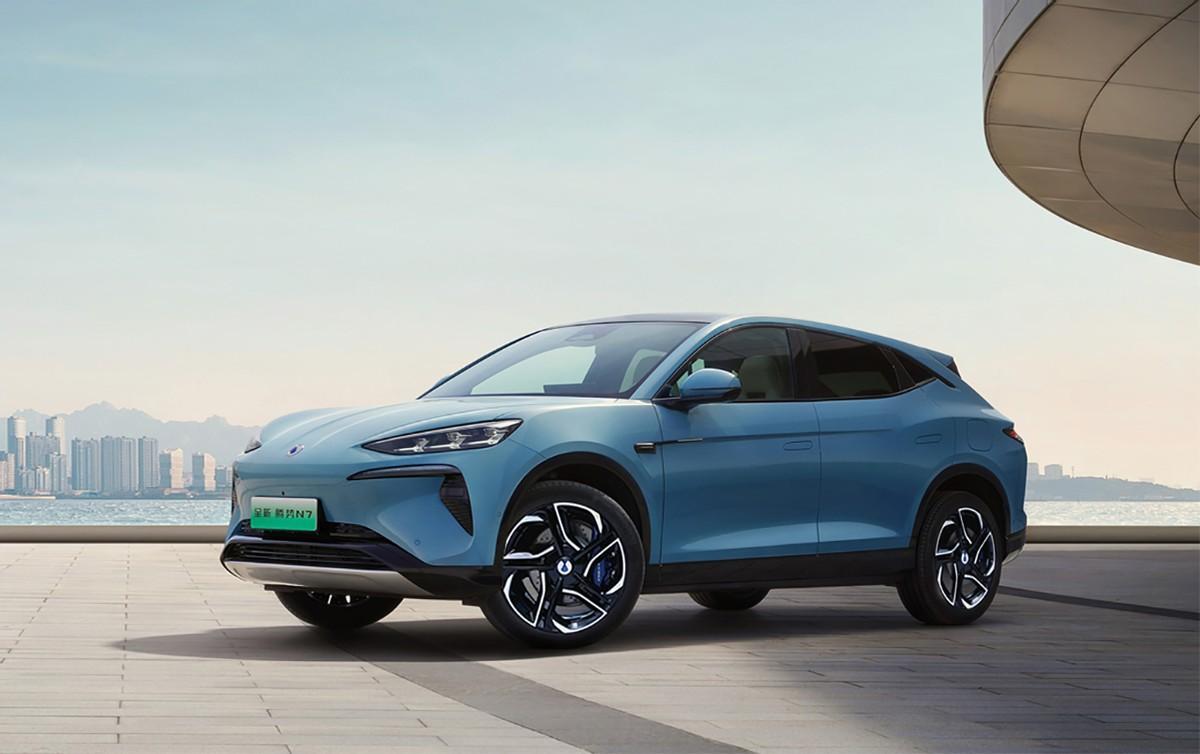 带空气悬挂的新能源车:其实也不贵,很多自主品牌都有了