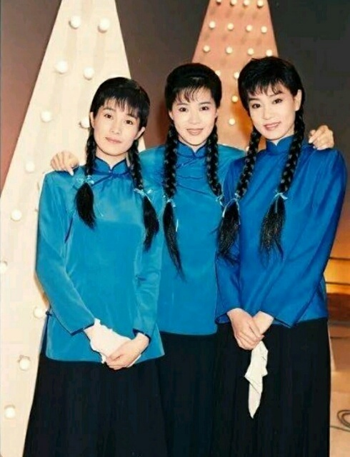 《三朵花》宣传照