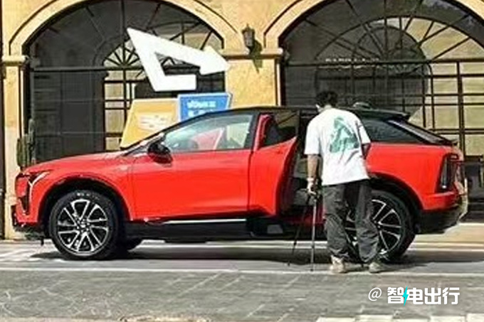 凯迪拉克4s受小米su7火爆影响傲歌或卖1897万