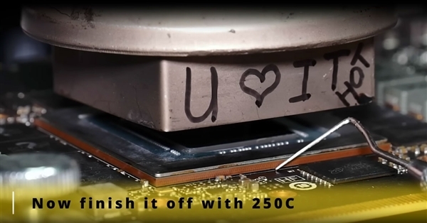 RTX 3090被液态金属腐蚀变砖:妙手起死回生