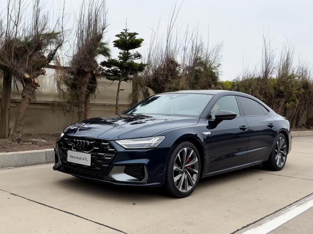 试驾新上汽奥迪a7l极具诚意的探索之旅