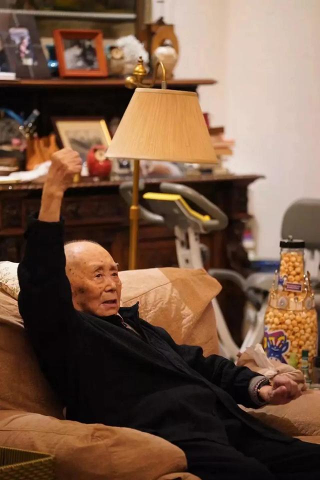 黄永玉 摄影:比目鱼