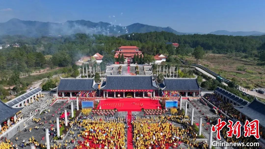 三明市宁化县客家祭祖大典。黄尉峰 摄