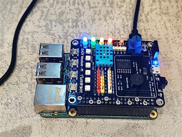 龙芯2K0300蜂鸟开发系统正式发布:巴掌大小 无限可能