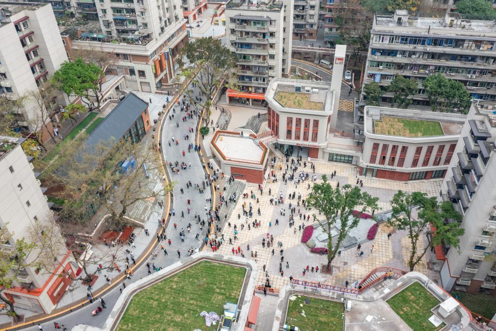 这是2023年4月28日拍摄的竣工亮相的民主村片区城市更新项目（一期）（无人机照片）。