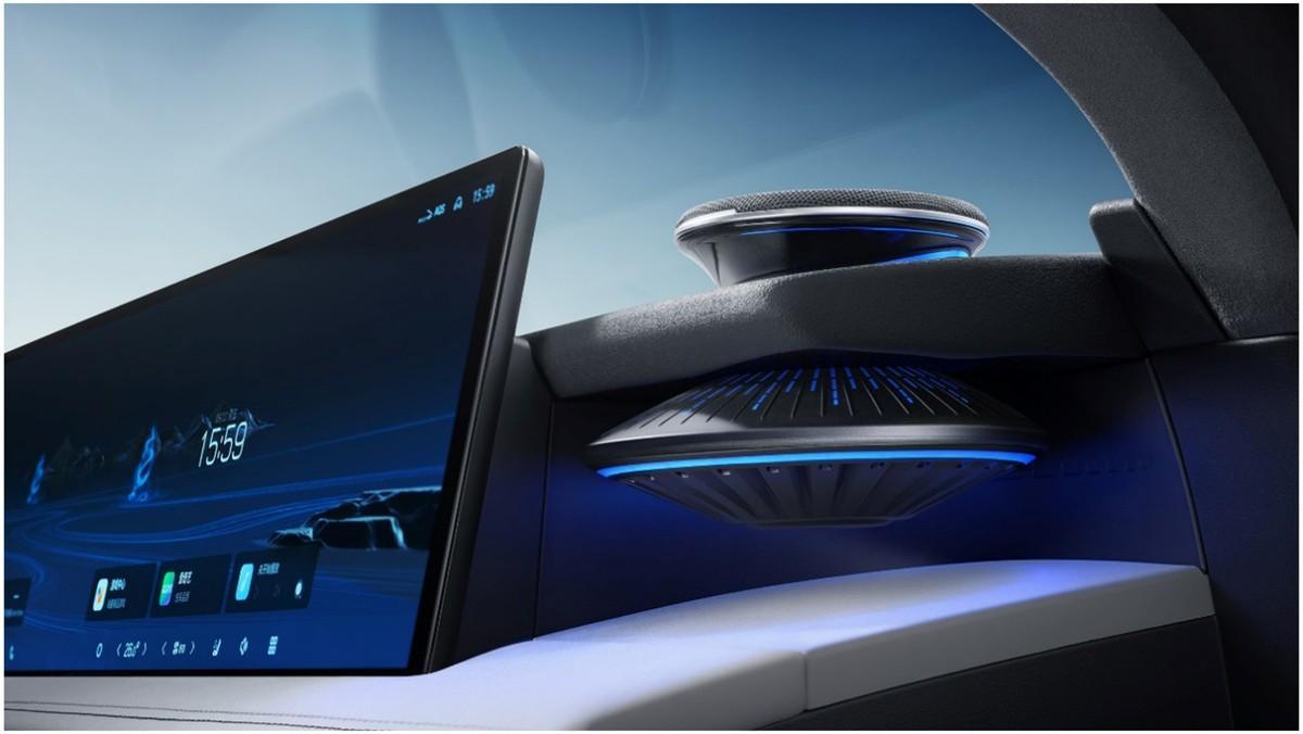 现在纯电轿车都这么卷了? 银河E8还不到20万 比星纪元ES划算