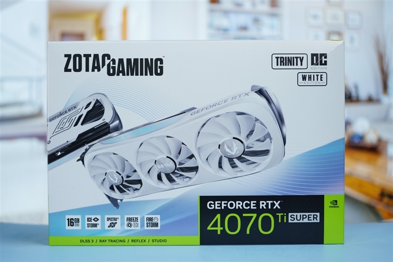 超静音的白色显卡!索泰RTX 4070 Ti SUPER TRINITY OC月白评测: 罕见高频率