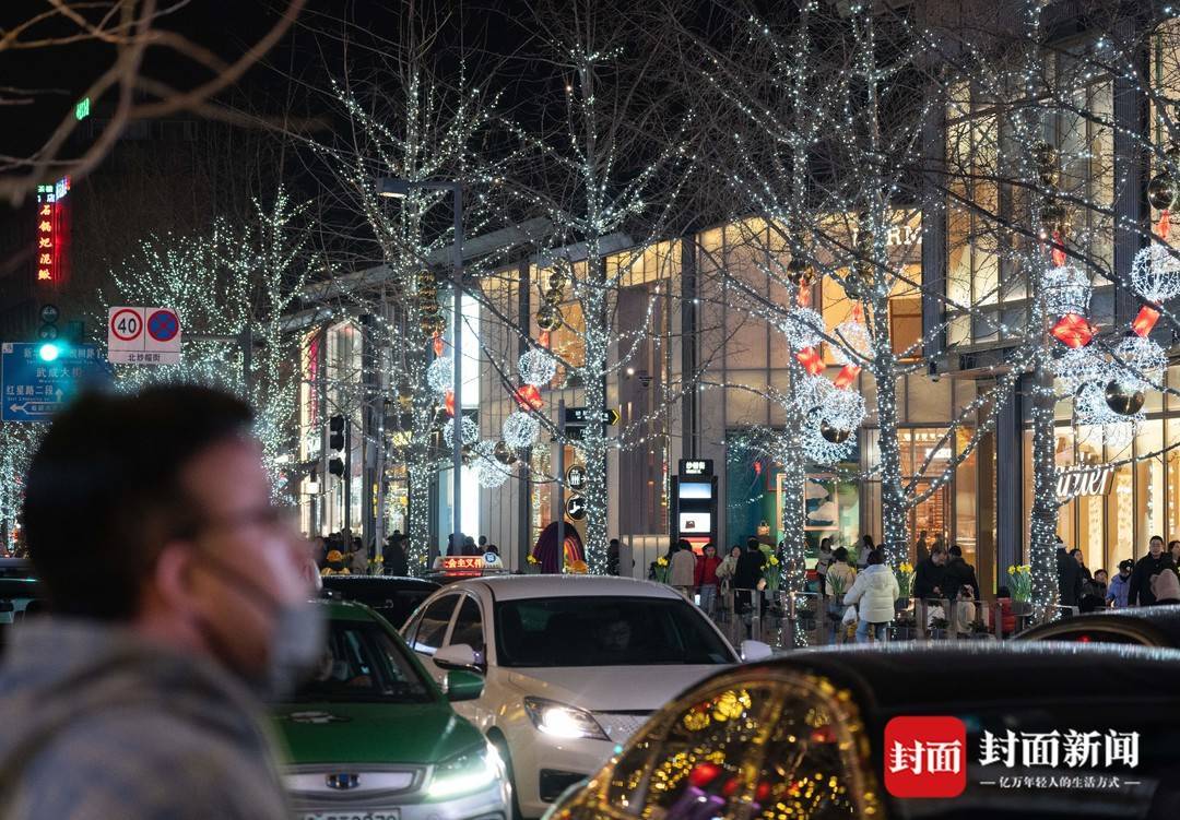 夜游成都春熙路感受流光溢彩欢乐年｜图集, image size:1080x751