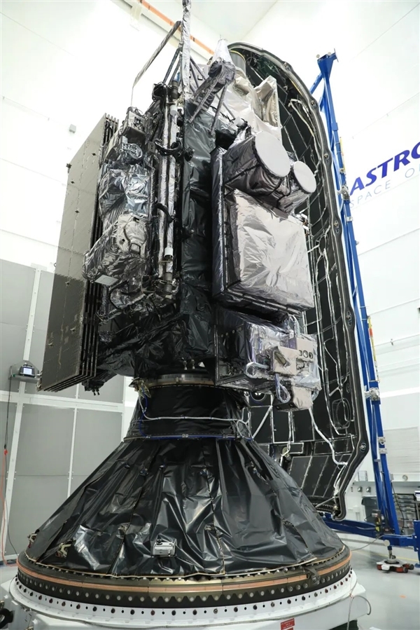 SpaceX重型猎鹰火箭今年首飞:发射世界最先进的卫星