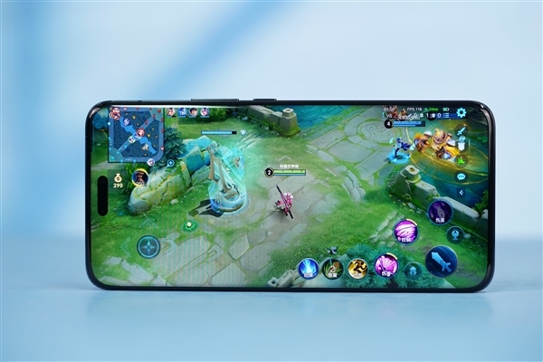 鹰眼相机设计更灵动!荣耀Magic6至臻版图赏