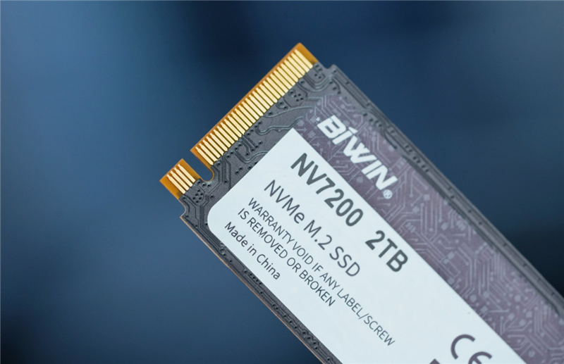 读取速度超7300MB/s!佰维 NV7200 2TB SSD评测:不可思议的低温