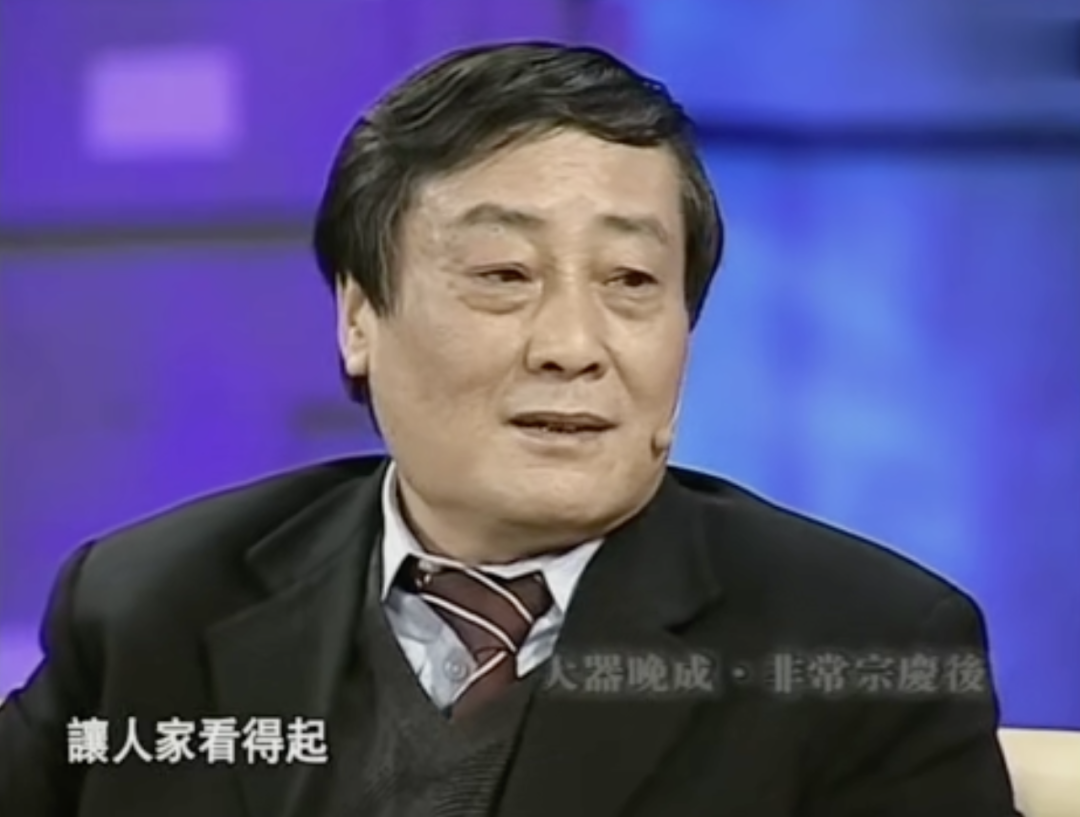 ▲虽然销售业绩很好,但宗庆后仍然拿着死工资,他倾注了大量的热情去推销,原因就是“想让人看得起”