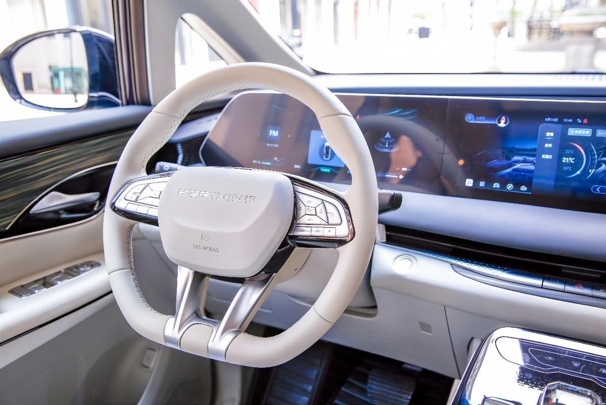 今年夏天全家出游就靠它了!星海V9“豪华大平层”实拍体验