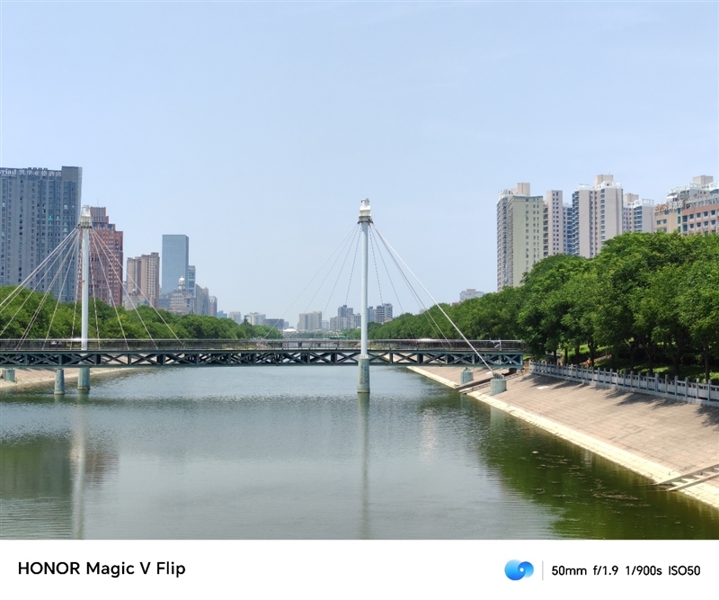 荣耀首款小折叠!荣耀Magic V Flip评测:4英寸超大外屏我能玩一天