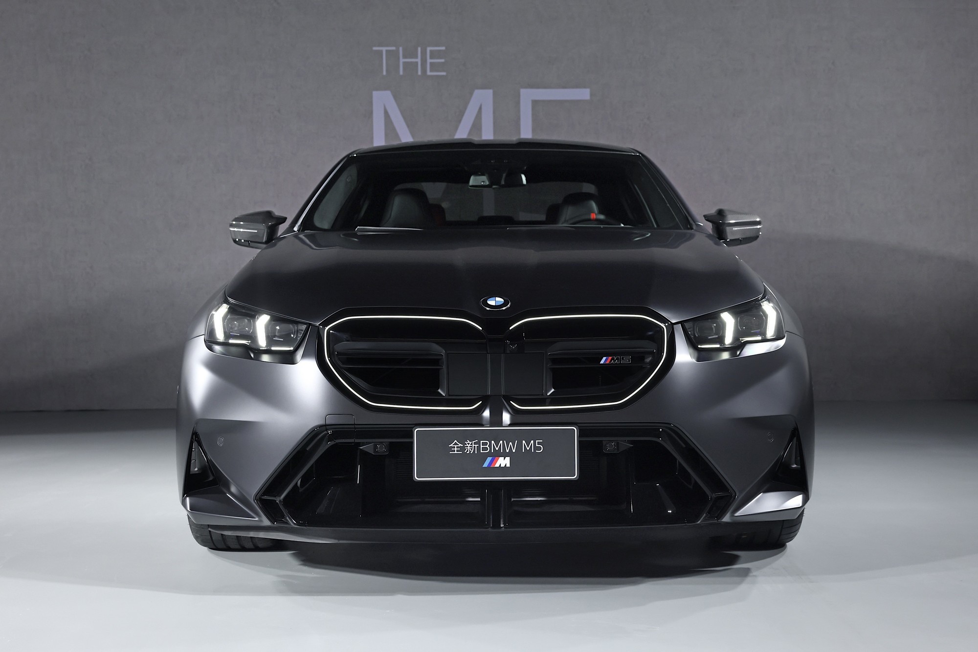 成都车展:2024全新宝马M5惊艳亮相开启国内首秀之旅
