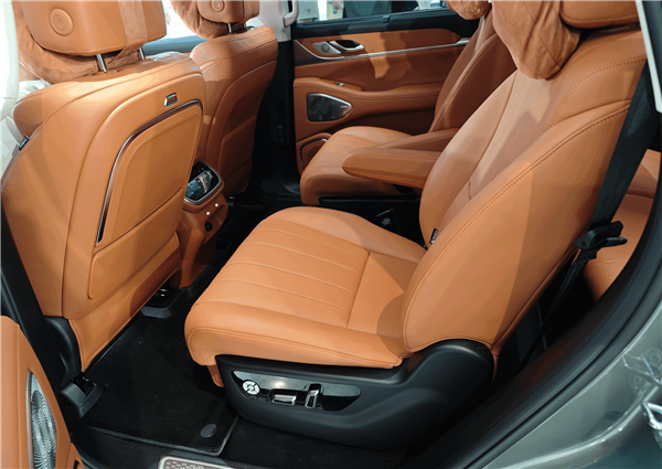 30万买到满配冰箱、彩电、大沙发!魏牌全新蓝山上市24小时订单破8000台