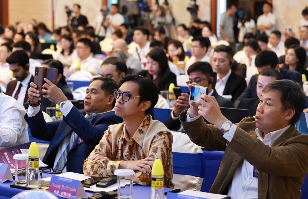 2024RCEP区域发展媒体智库论坛开幕式现场。中国日报记者冯永斌摄