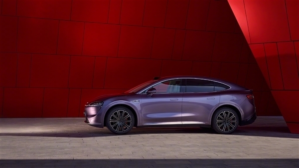 特斯拉Model Y强劲对手 智界R7内饰首曝:S7同款远端仪表