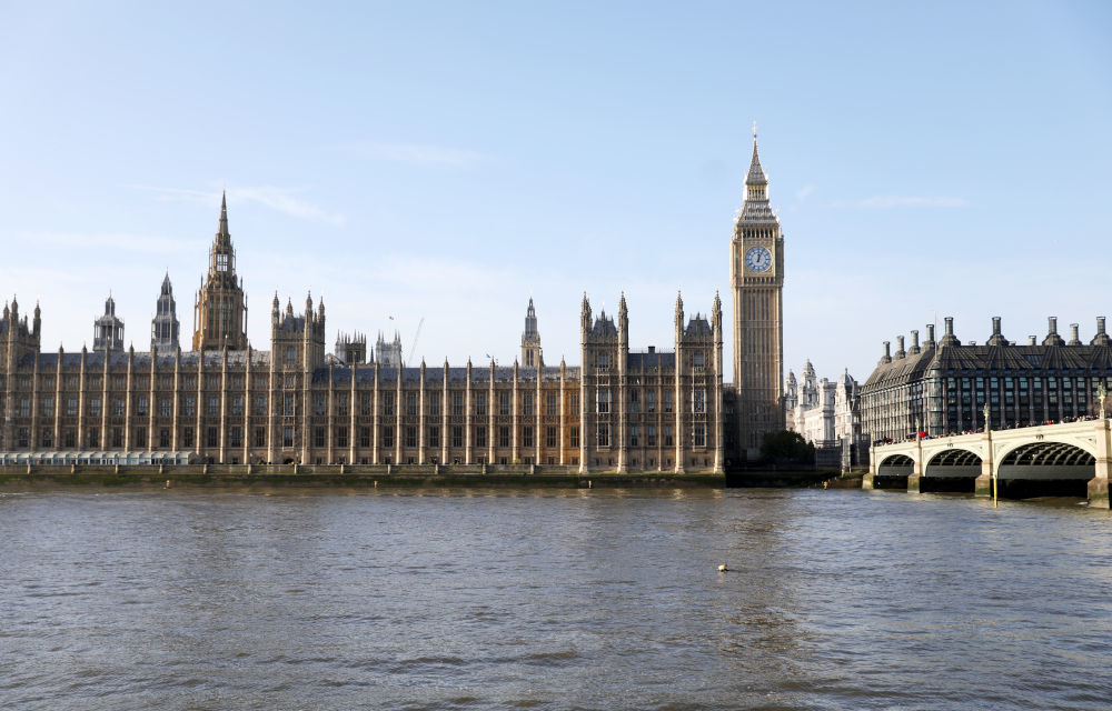 这是在英国伦敦拍摄的泰晤士河与议会大厦。