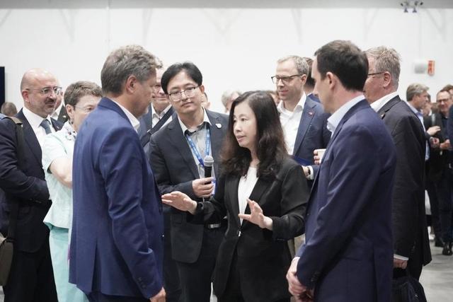 （图为中国和欧盟）