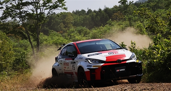 可以上路的拉力赛车你会买吗!新款GR YARiS国内经销商公布