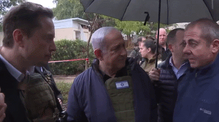 ��˹��11�µ׵�����ɫ�У����������Ǻ�����