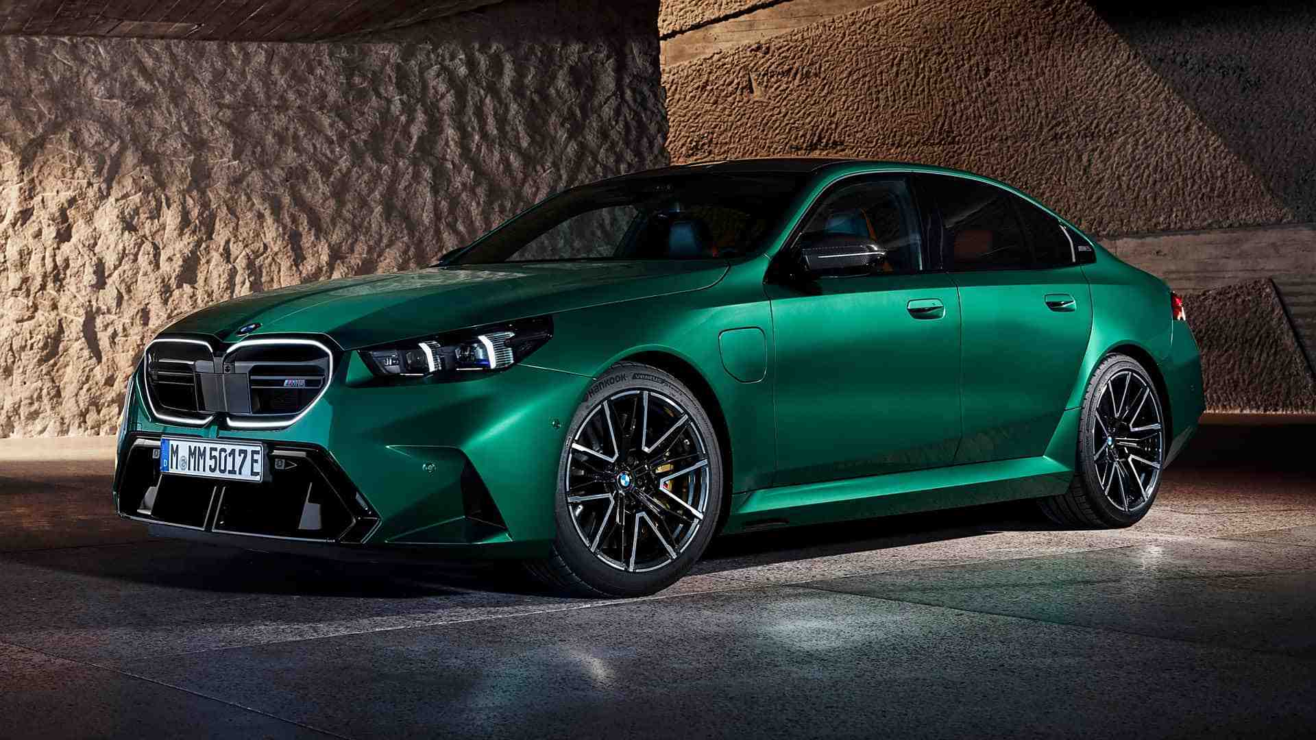 高性能燃油车不死 全新一代宝马M5官图发布 4.4T V8插混 能上绿牌?