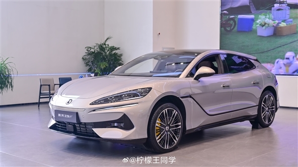 比亚迪D级猎跑腾势Z9GT展车到店实拍!8月20号预售 当日可下单