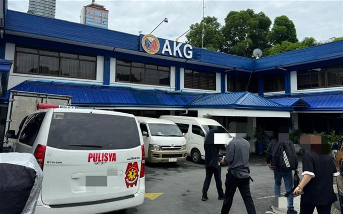 6月27 日,遇难者家属抵达菲律宾国警反绑架大队(AKG)(图片来源:受访者供图)