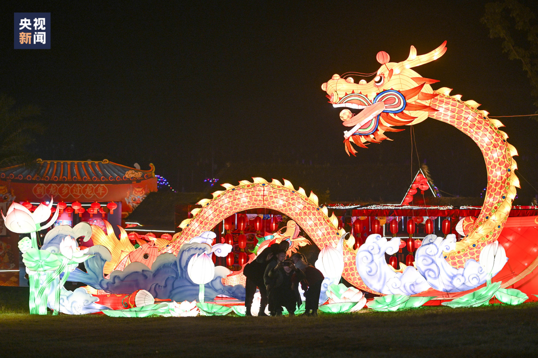 这条1500℃的“龙”，火了！