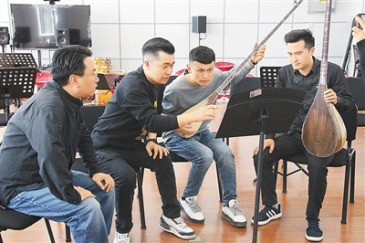 文化润疆 心灵交响——中国交响乐团新疆行侧记