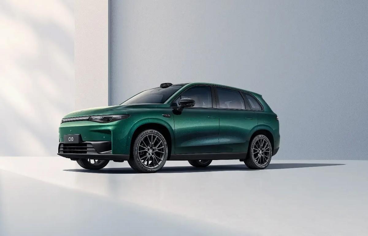 混动SUV 120km/h油耗测试:哪吒L第一,问界M9比宋PLUS还省油