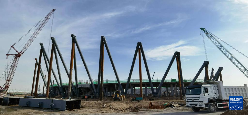 这是1月20日在乌兹别克斯坦首都塔什干拍摄的奥林匹克城项目。 新华社发（中工国际工程股份有限公司供图）