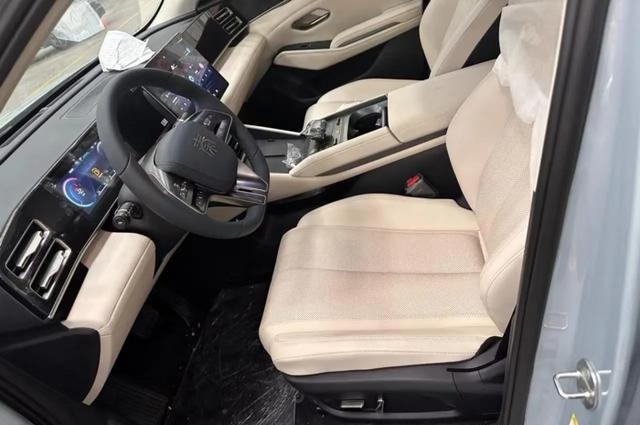 全新秦l内饰曝光,这下该没人喷了吧_凤凰网汽车_凤凰网