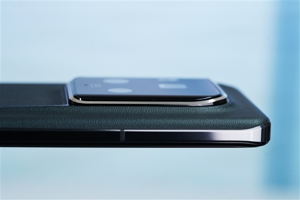 鹰眼相机设计更灵动!荣耀Magic6至臻版图赏