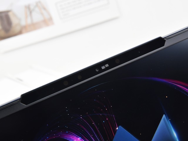 上手体验微星绝影16 AI Studio 2024:做工精湛 性能强悍的AI PC