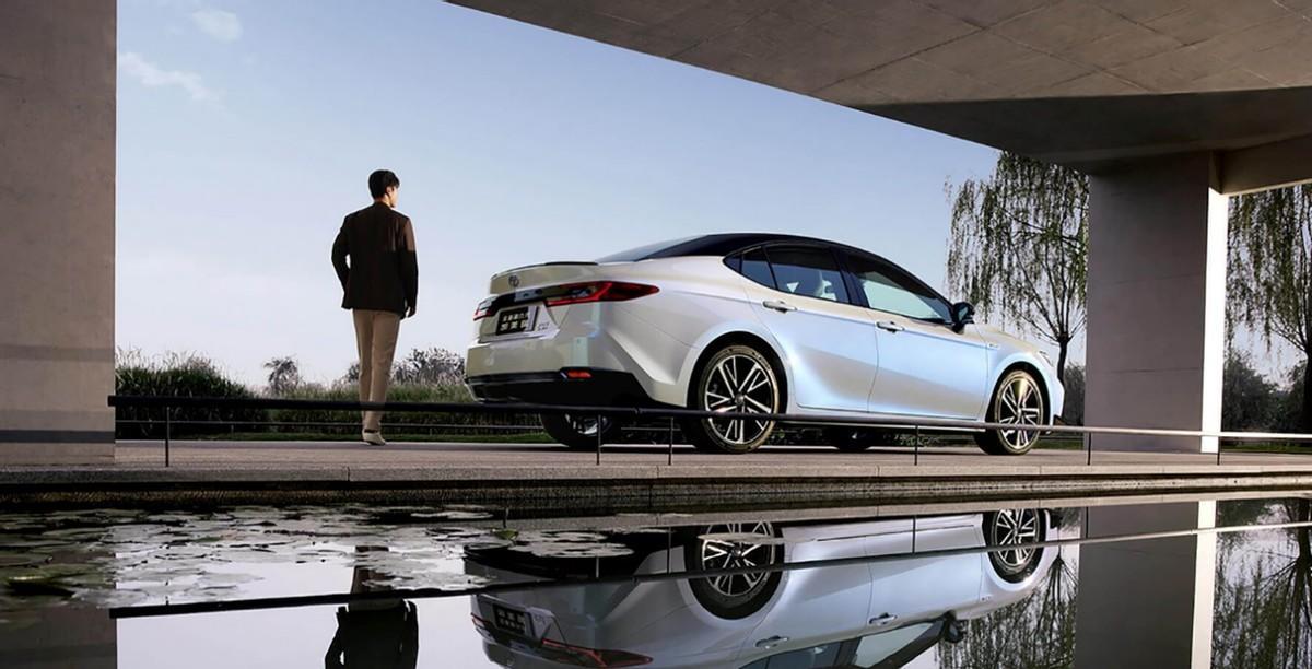 老对手重逢 迈腾对比凯美瑞 合资中型车还值得买吗?