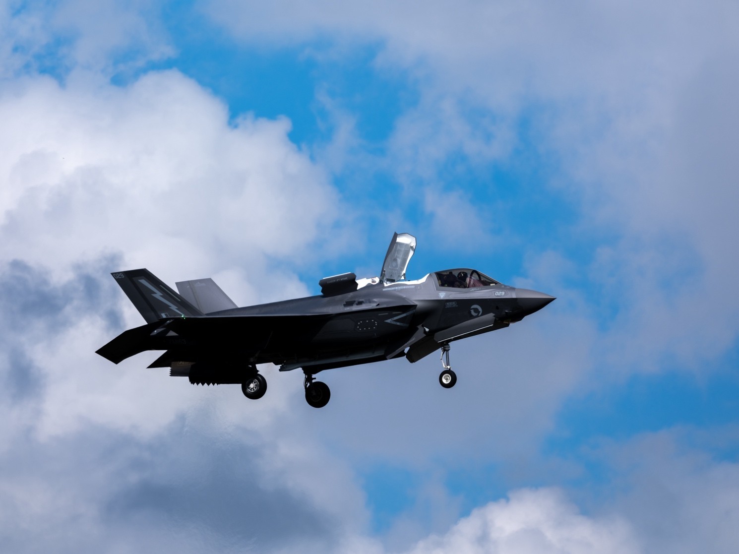 一亿像素的航空魅力 富士GFX100II与GF500mm F5.6记录英国RIAT与范堡罗航展