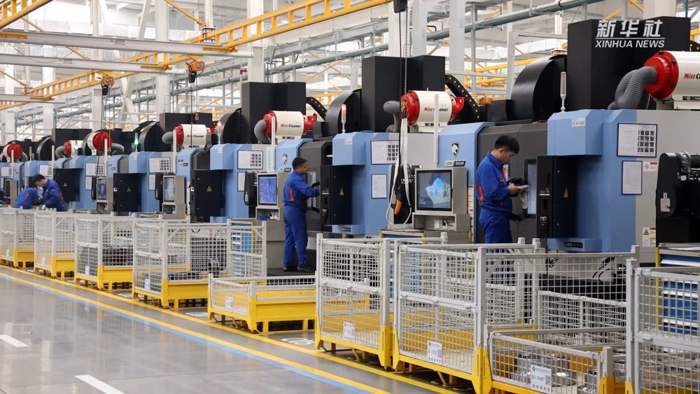 这是宁夏银川威力传动技术股份有限公司的生产车间。新华社记者 卢鹰摄