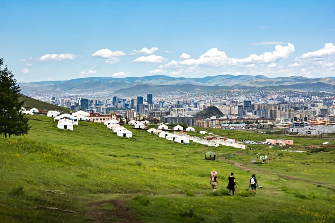 蒙古乌兰巴托市/图源：视觉中国