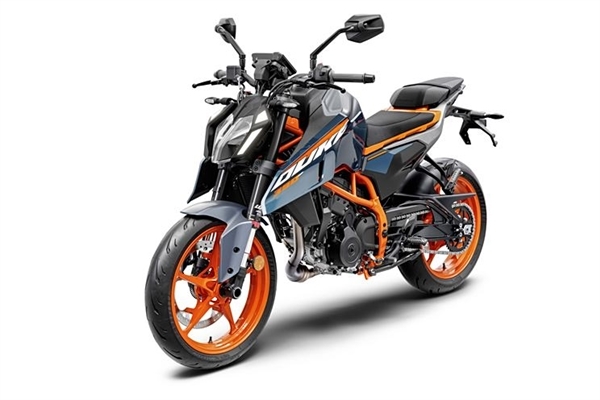 3万9千8!全新KTM 390 DUKE上市:单缸四冲程可弹射起步