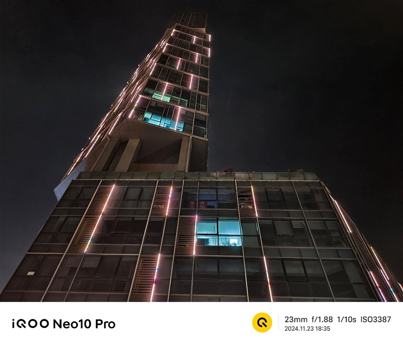 全球首款天玑9400游戏机iQOO Neo10 Pro全面评测:144帧丝滑玩《星铁》真香!