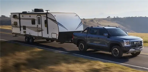 豹5同平台!比亚迪首款皮卡SHARK上市:约合人民币40万元